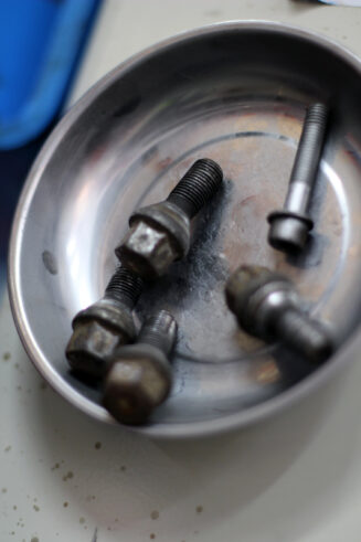 Attrezzatura viti e bulloni meccanico Palermo