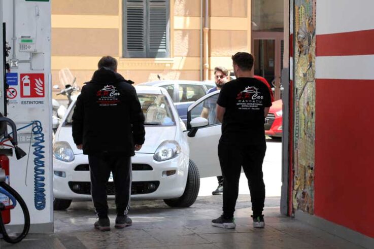 Autofficina Patricola Palermo cliente - Ricarica aria condizionata